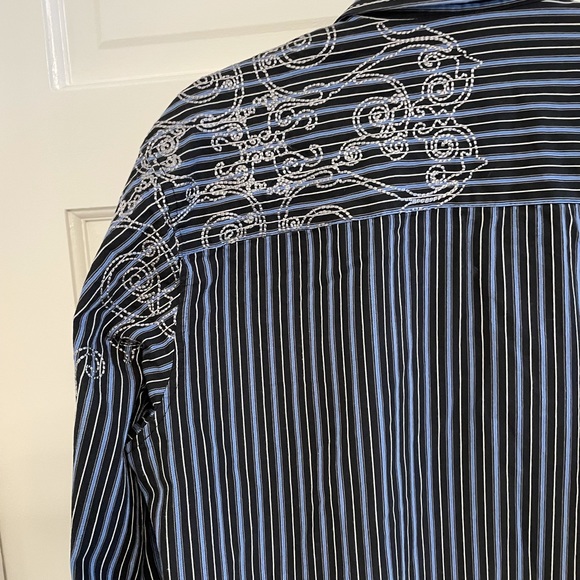 BLUE, Embroidered button Down Shirt Sz M - Picture 8 of 15